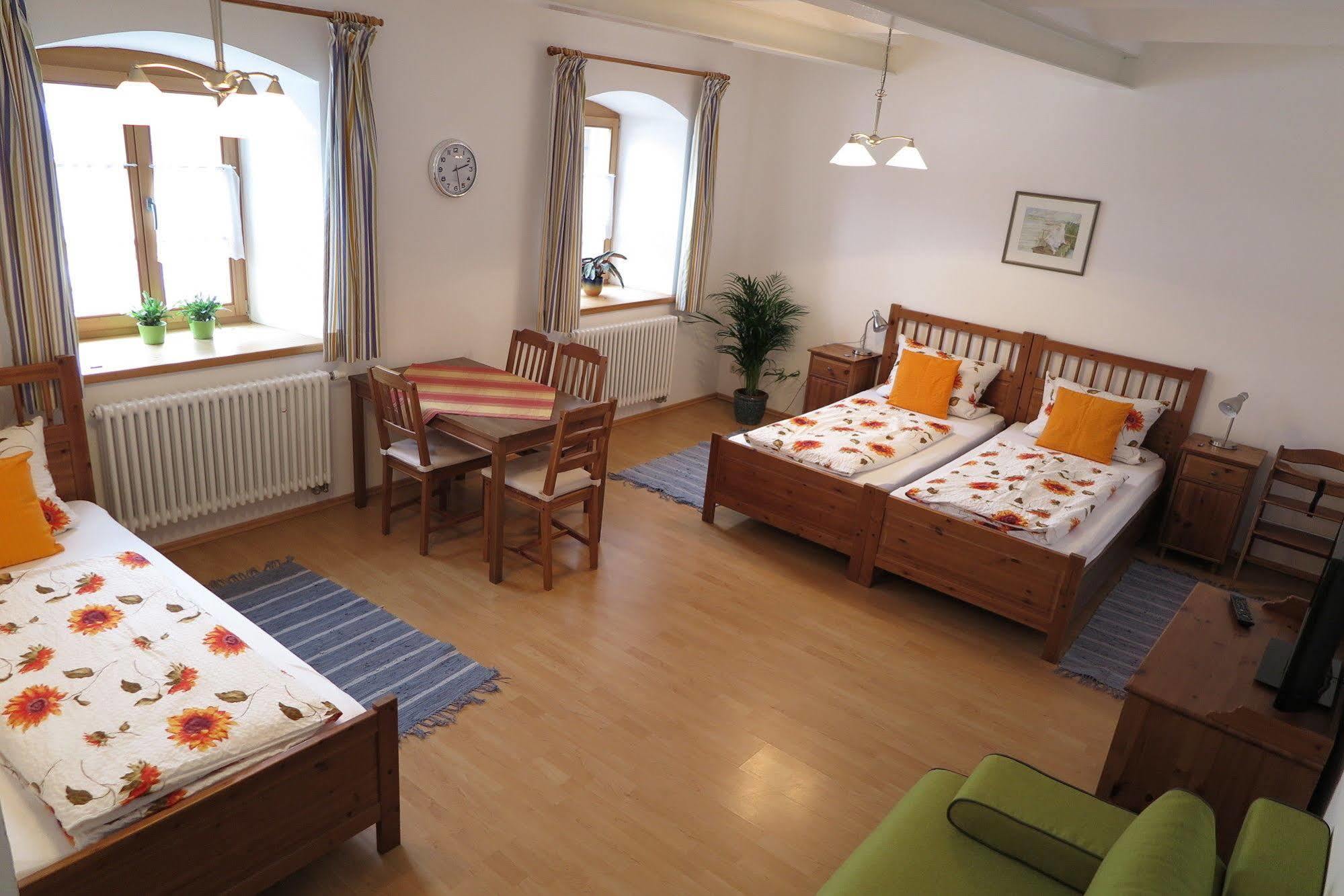 Pension Bernhardhof Otterfing Dış mekan fotoğraf