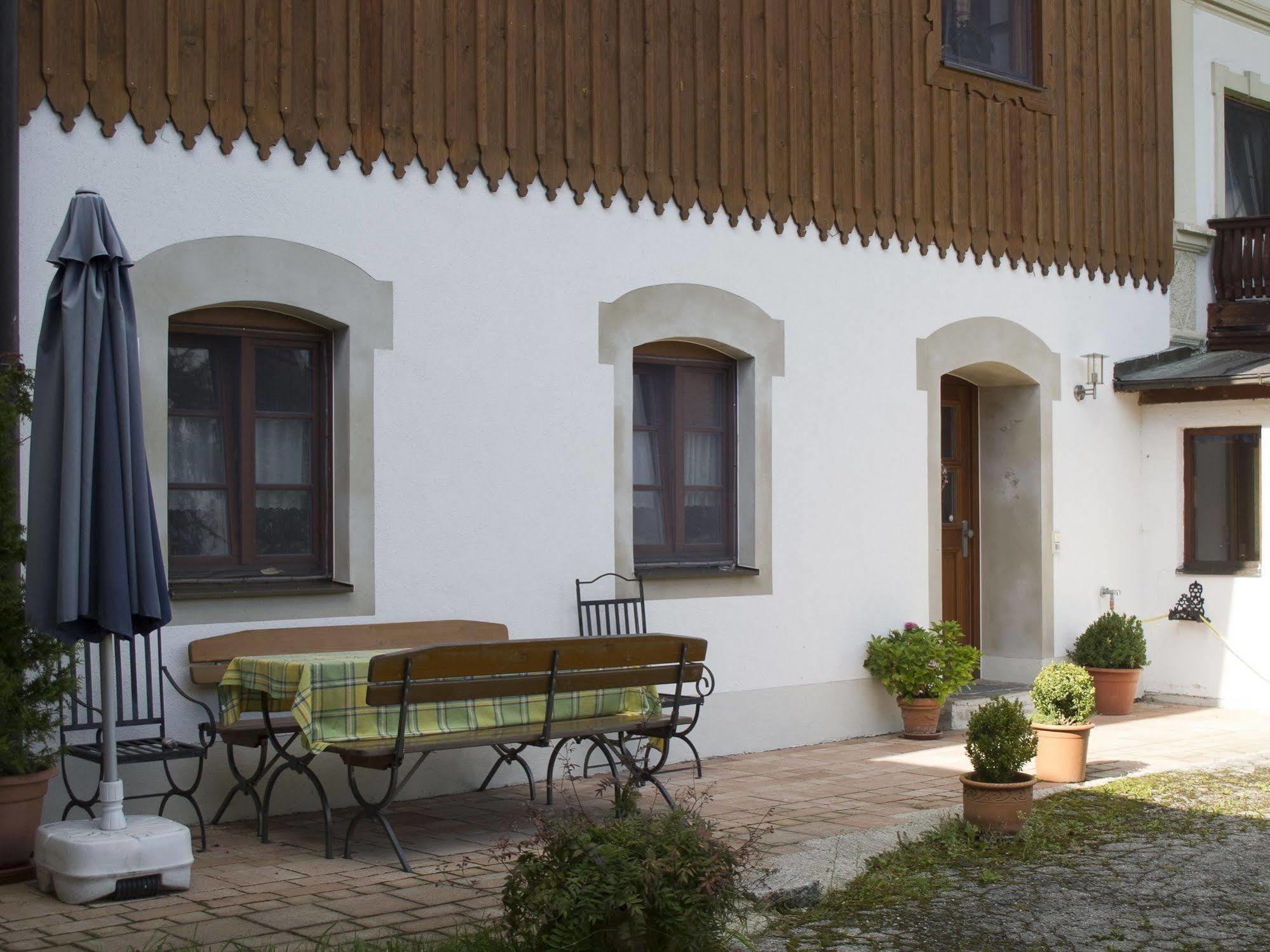 Pension Bernhardhof Otterfing Dış mekan fotoğraf