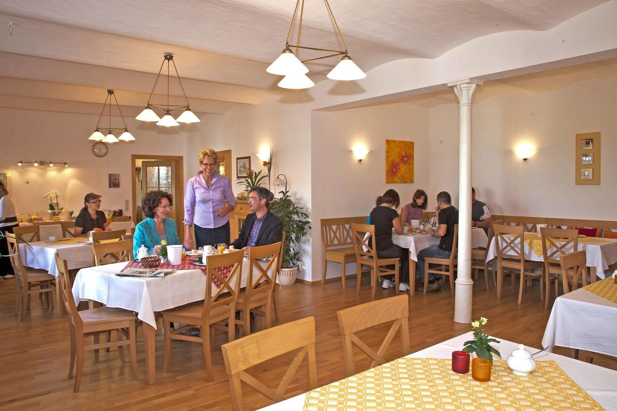 Pension Bernhardhof Otterfing Dış mekan fotoğraf